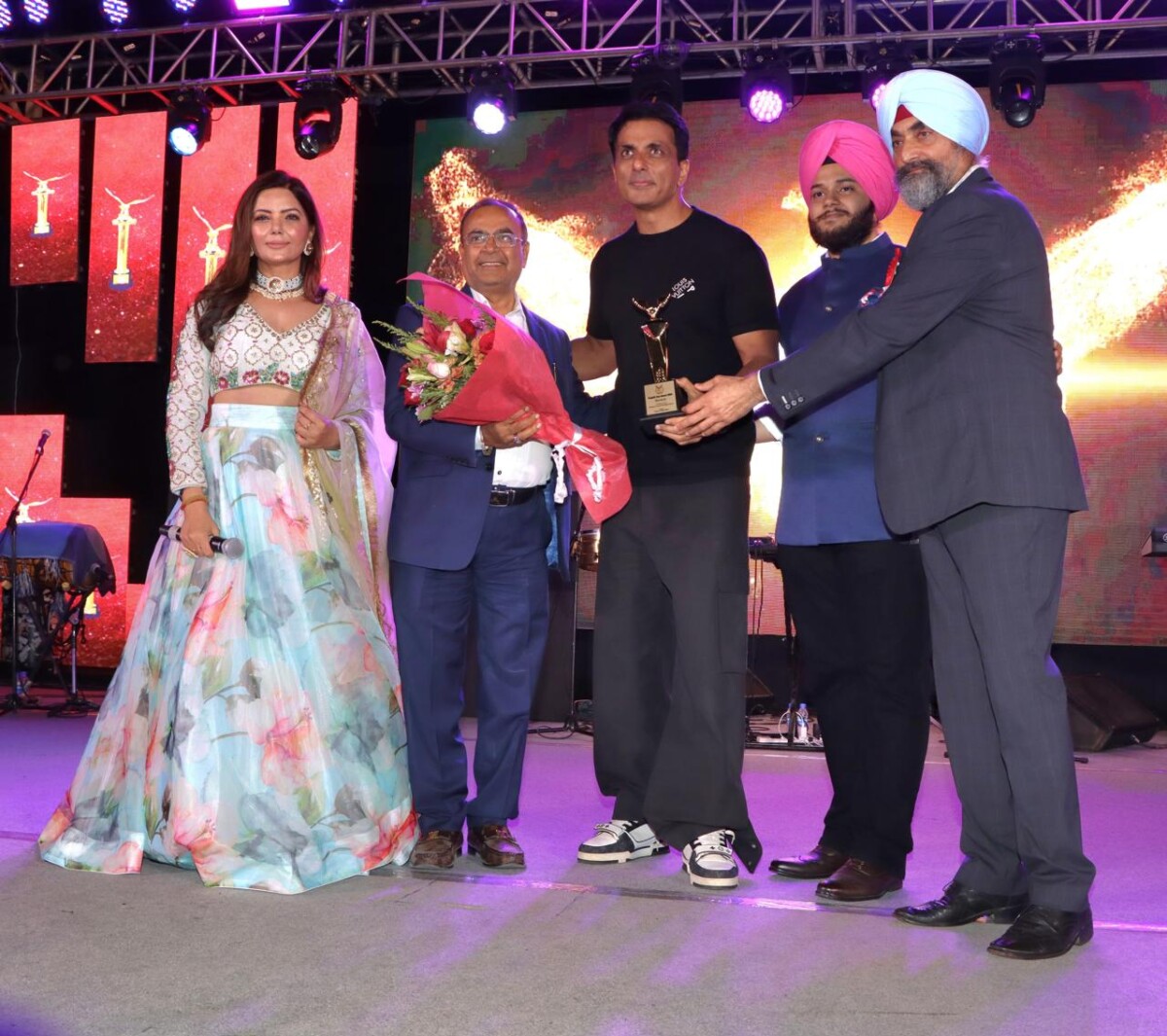 Stars Align at ‘Punjabi Icon Awards 2024’: A Night of Baisakhi Celebration