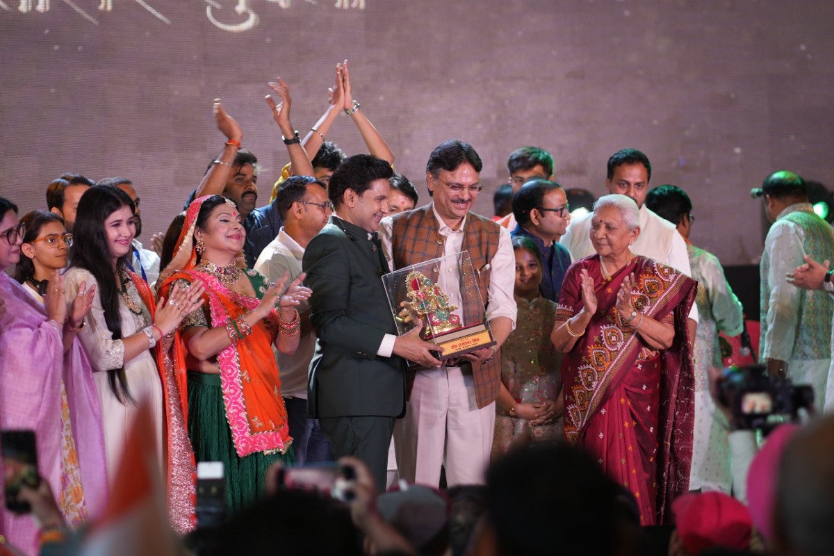 “Teri Mitti”: A Soul-Stirring Evening of Patriotism by Manoj Muntashir Celebrated Lyricist and Poet Leads a Star-Studded Tribute with Malini Awasthi