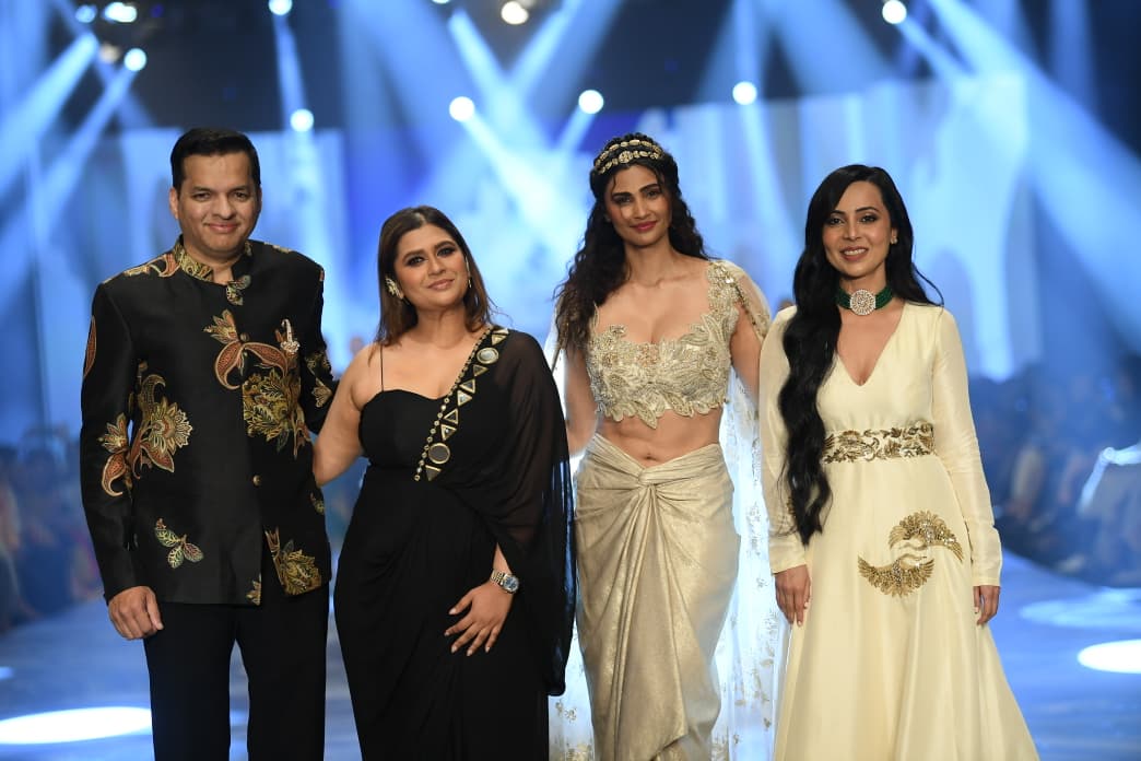 Dr. Tvacha presented Manali Jagtap’s Festive Resort Wear Collection at Global India Couture Week