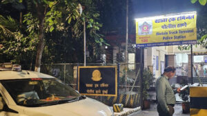 In a separate high-profile case (Sep 2025), a senior inspector and a sub-inspector from the Wadala TT Police Station in Mumbai were arrested as part of a ₹4 lakh bribery case